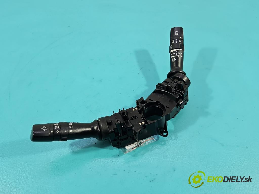 Hyundai I30 II 2012-2016 1.4 16v 100 HP manual 73.2 kW 1396 cm3 5- prepínač komplex: 93420-2K560 (Prepínacie páčky pod volantom)