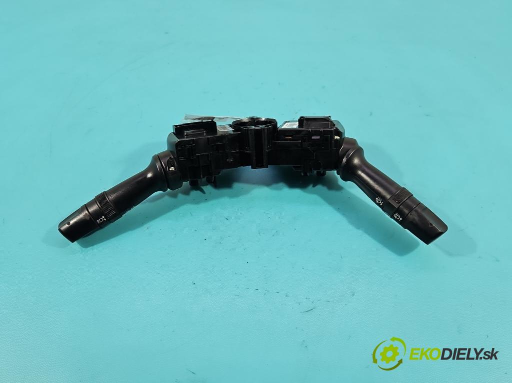 Hyundai I30 II 2012-2016 1.4 16v 100 HP manual 73.2 kW 1396 cm3 5- prepínač komplex: 93420-2K560 (Prepínacie páčky pod volantom)