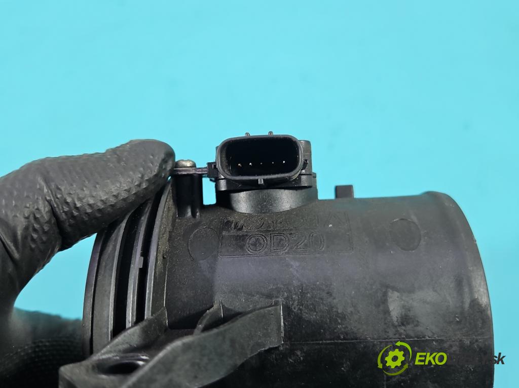 Toyota Auris I 2006-2013 1.6 VVTI 124hp manual 91 kW 1598 cm3 5- průtokoměr: 22204-31020 (Váha vzduchu)