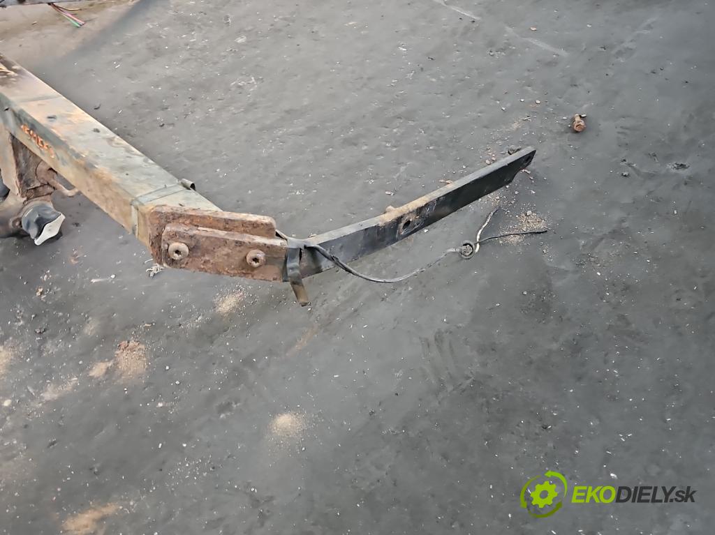 Mazda 3 I BK 2003-2009 1.6 citd 109 hp manual 80 kW 1560 cm3 5- oko tažné  (Tažné zařízení)