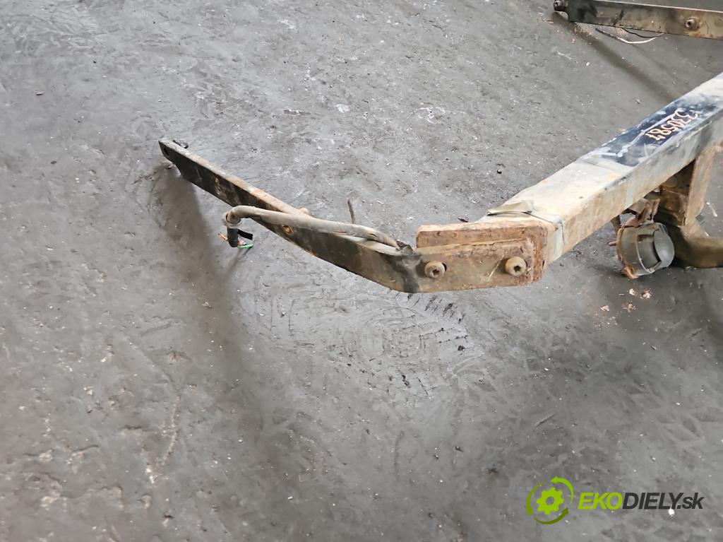 Mazda 3 I BK 2003-2009 1.6 citd 109 hp manual 80 kW 1560 cm3 5- oko tažné  (Tažné zařízení)