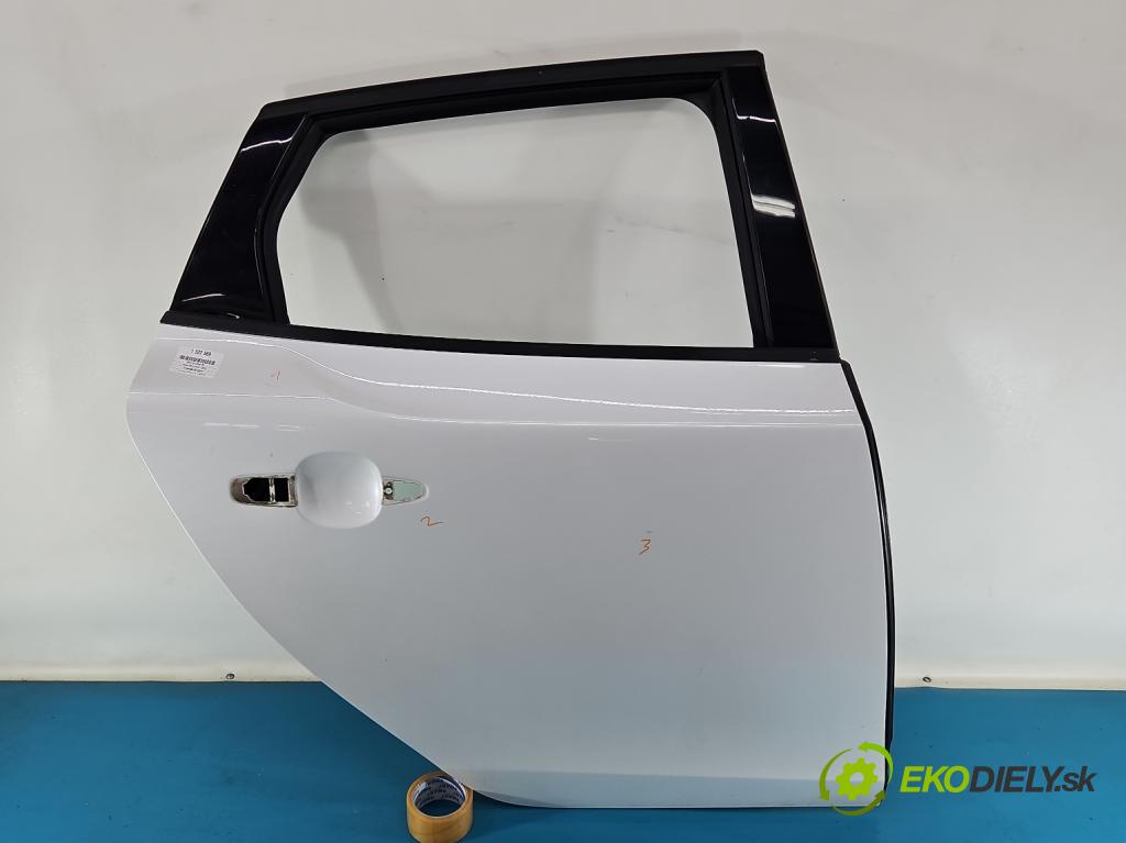 Volvo V40 II 2012-2019 1.6 T3 150 HP manual 110 kW 1596 cm3 5- dvere zadné pravé (Kľučka dverí ostatné)