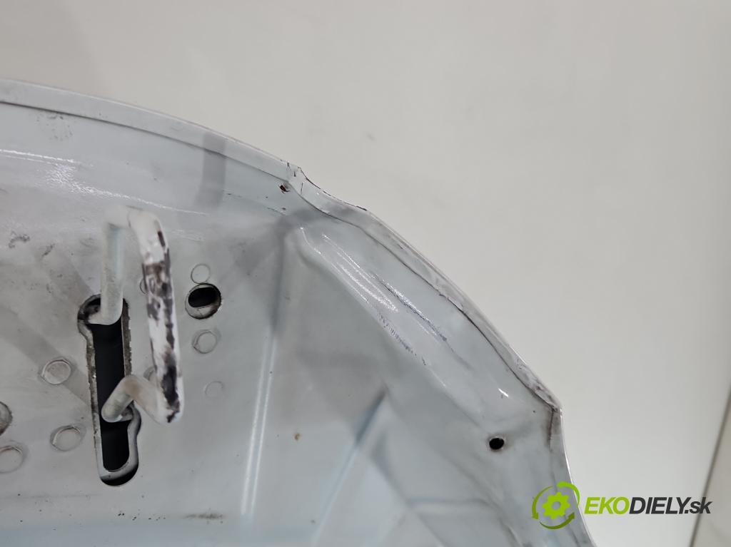 Volvo V40 II 2012-2019 1.6 T3 150 HP manual 110 kW 1596 cm3 5- kapota predná