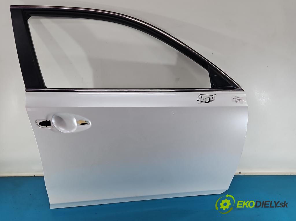 Lexus CT 2010-2022 1.8 VVTI 99 HP automatic 73 kW 1798 cm3 5- dvere predné pravé  (Kľučka dverí ostatné)