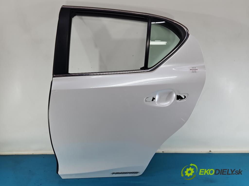 Lexus CT 2010-2022 1.8 VVTI 99 hp automatic 73 kW 1798 cm3 5- dveře zadní levé  (Klika dveří ostatní)