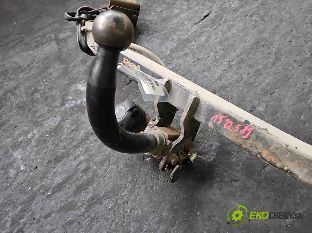 Hyundai I30 II 2012-2016 1.4 16v 100 hp manual 73.2 kW 1396 cm3 5- oko tažné  (Tažné zařízení)