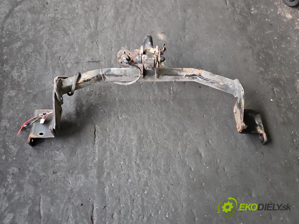 Hyundai I30 II 2012-2016 1.4 16v 100 hp manual 73.2 kW 1396 cm3 5- oko tažné  (Tažné zařízení)