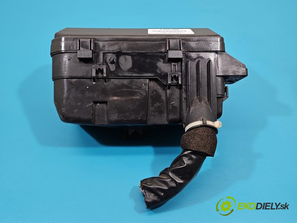 Honda Accord VIII 2008-2015 2.0 156 HP manual 115 kW 1997 cm3 4- skrinka poistka TAO-00008251561 (Poistková skrinka)