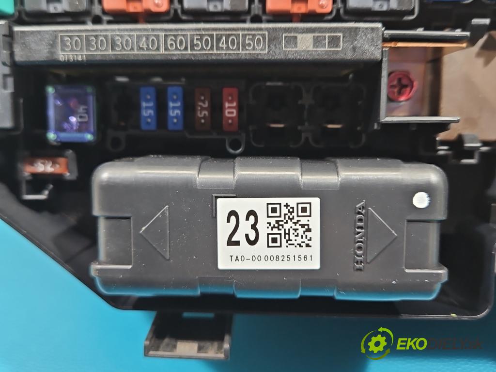 Honda Accord VIII 2008-2015 2.0 156 HP manual 115 kW 1997 cm3 4- skrinka poistka TAO-00008251561 (Poistková skrinka)