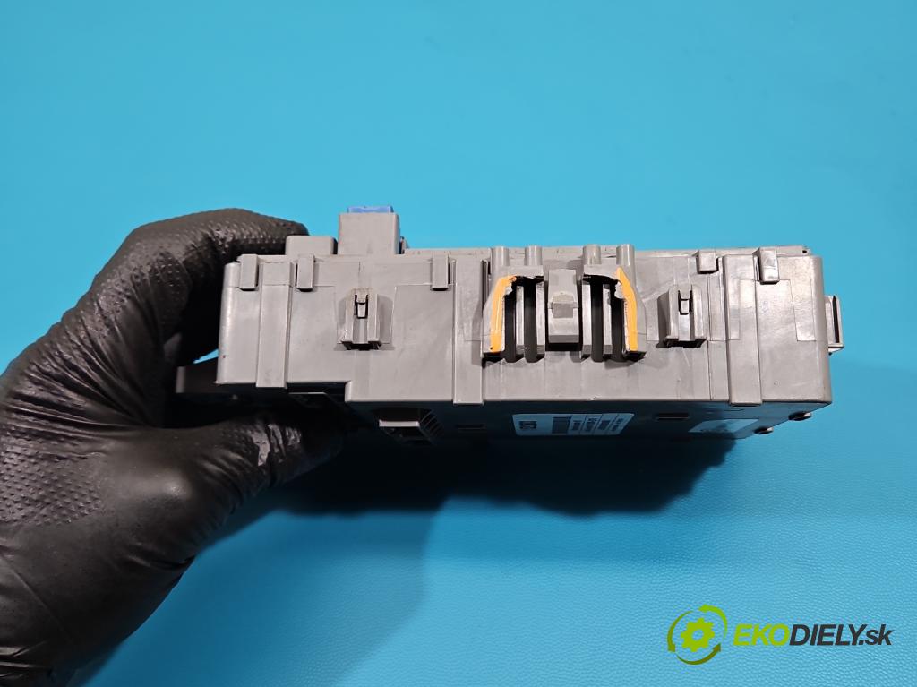 Honda Accord VIII 2008-2015 2.0 156 hp manual 115 kW 1997 cm3 4- skříňka pojistková TL1-G213EY (Pojistková skříňka)