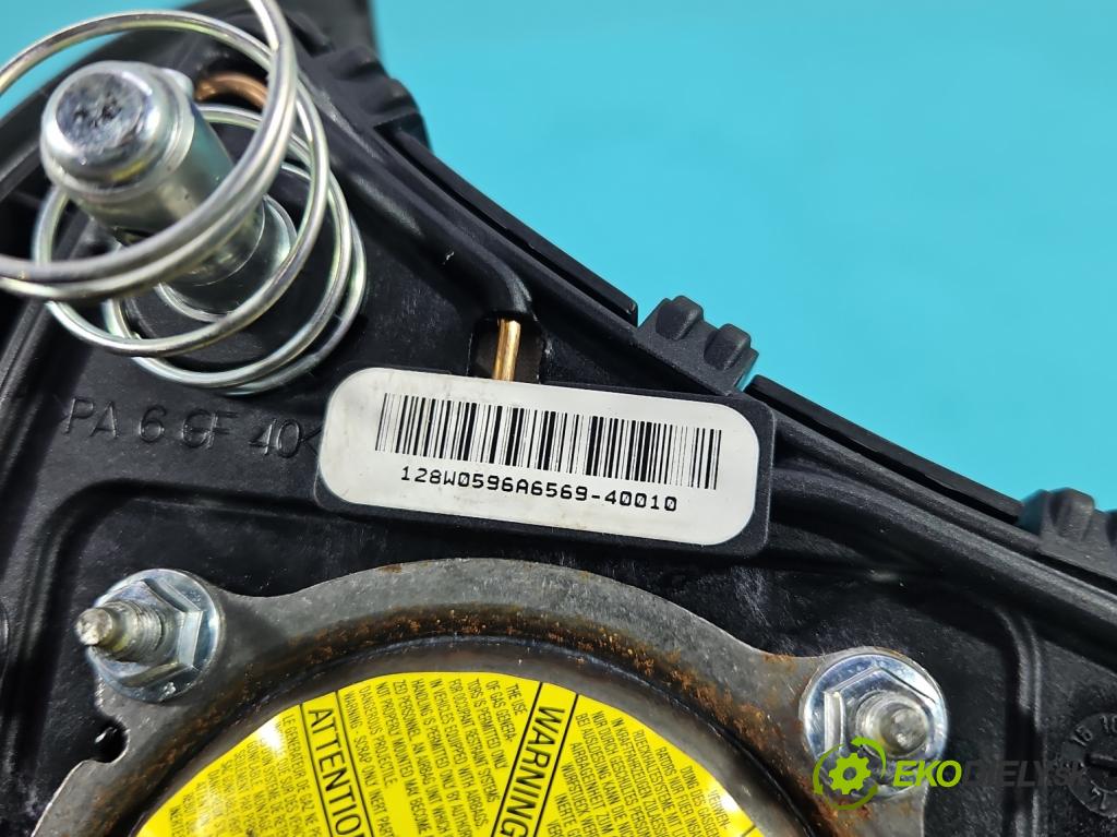 Hyundai I30 II 2012-2016 1.4 16v 100 HP manual 73.2 kW 1396 cm3 5- airbag vzduch: Řidiči:  (Airbag)