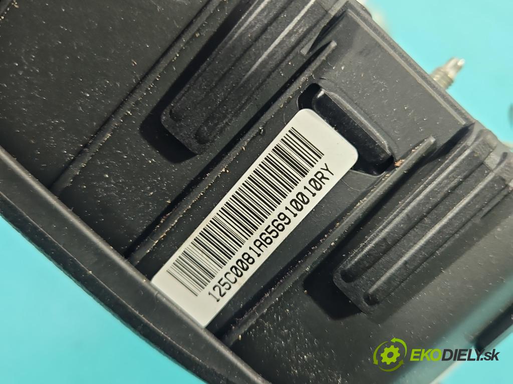 Hyundai I30 II 2012-2016 1.4 16v 100 HP manual 73.2 kW 1396 cm3 5- airbag vzduch: Řidiči:  (Airbag)