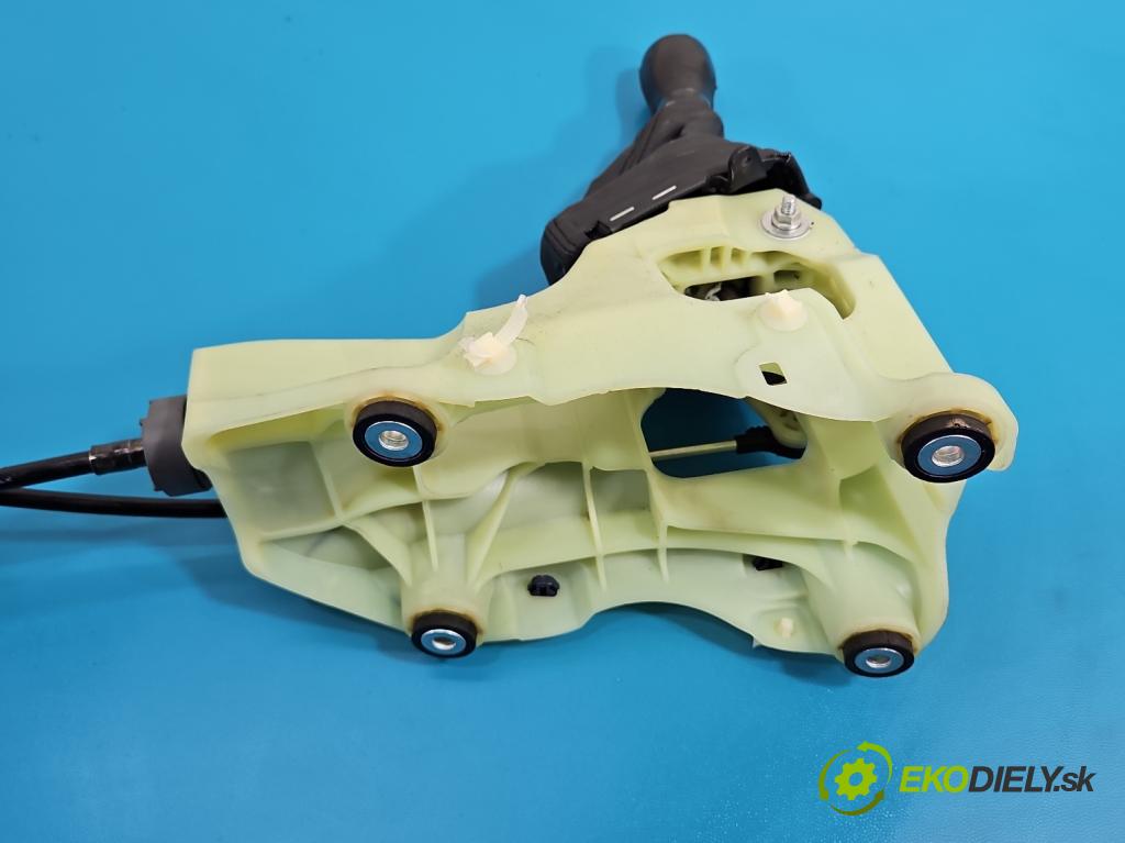 Honda Accord VIII 2008-2015 2.0 156 HP manual 115 kW 1997 cm3 4- Páka: Změny: stupeň,rýchlosť TL1-G011 (Rýchlostná páka (kulisa))