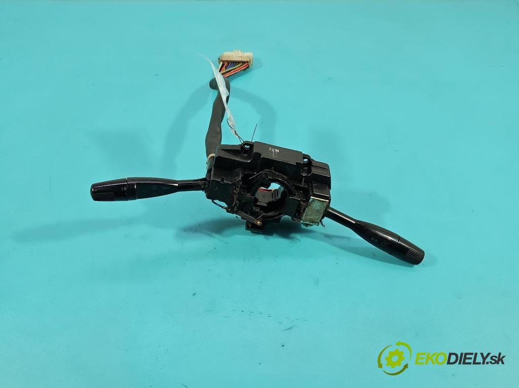 Daewoo Tico 0.8 plyn: 41 HP manual 30 kW 796 cm3 5- prepínač komplex: (Prepínacie páčky pod volantom)