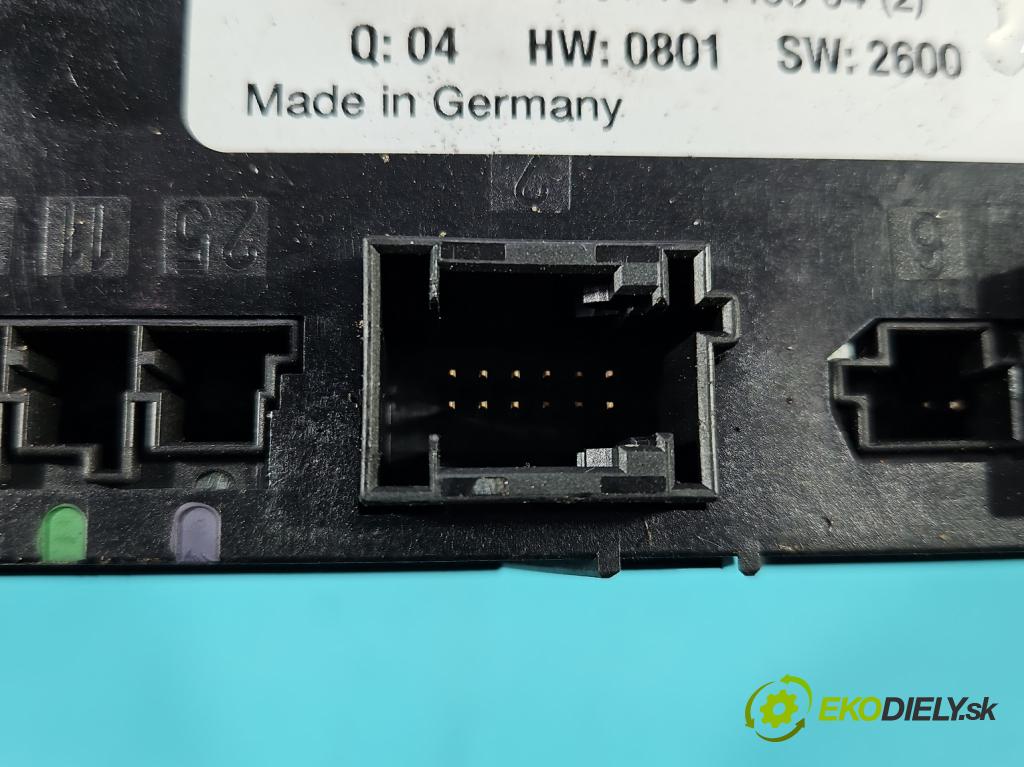 Mercedes C W203 2000-2007 2.0 kompressor 163 HP automatic 120 kW 1998 cm3 5- skrinka poistka 2035450701 (Poistková skrinka)