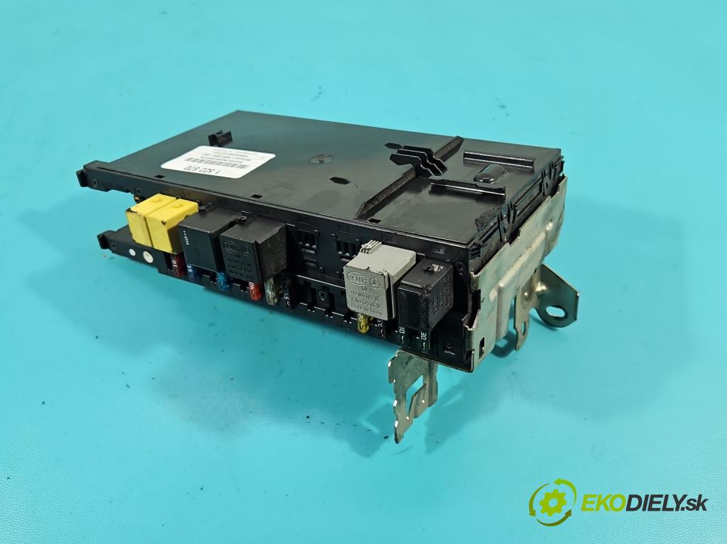 Mercedes C W203 2000-2007 2.0 kompressor 163 HP automatic 120 kW 1998 cm3 5- skrinka poistka 2035450701 (Poistková skrinka)