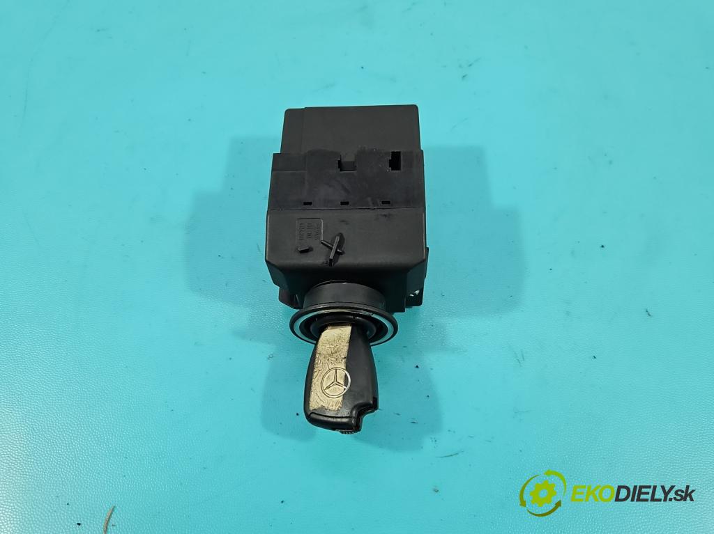 Mercedes C W203 2000-2007 2.0 kompressor 163 HP automatic 120 kW 1998 cm3 5- Spínačka 2035450308 (Spínacia skrinka)