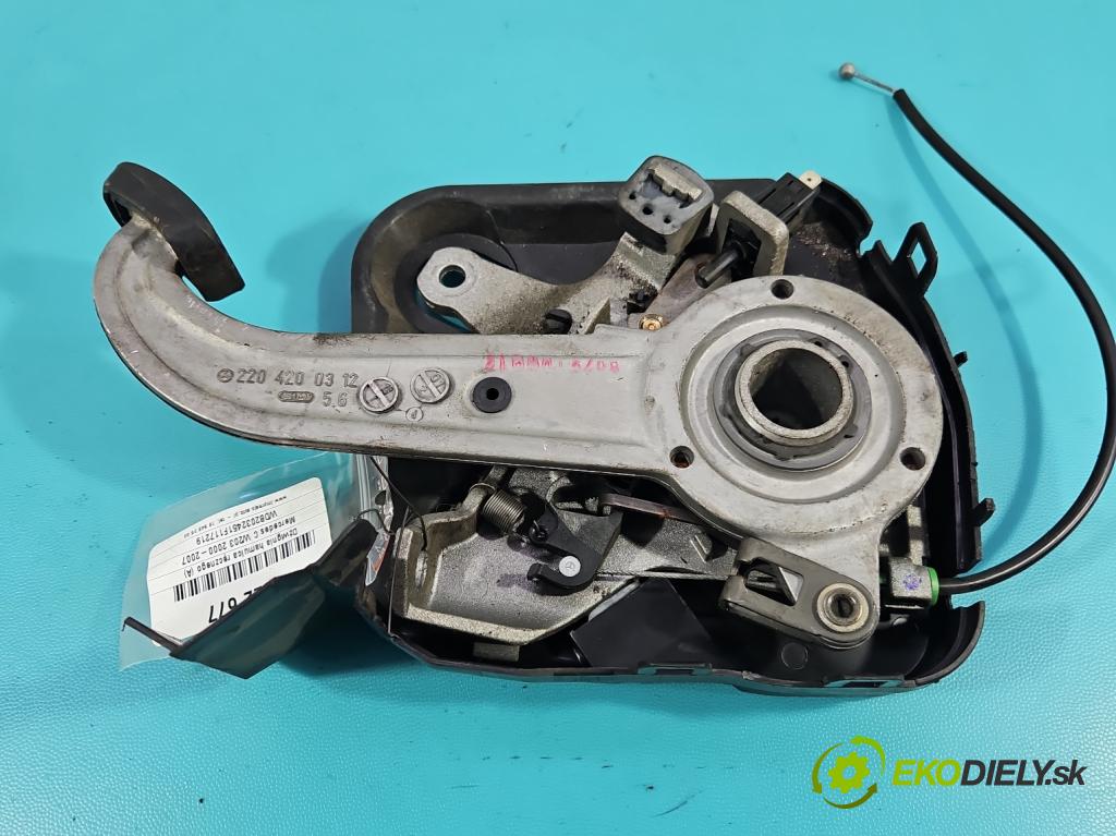 Mercedes C W203 2000-2007 2.0 kompressor 163 HP automatic 120 kW 1998 cm3 5- Páka: brzda: ručný 2204200312