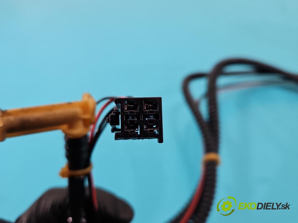 Mercedes C W203 2000-2007 2.0 kompressor 163 HP automatic 120 kW 1998 cm3 5- snímač úroveň: palivo A2034702941 (Snímač)