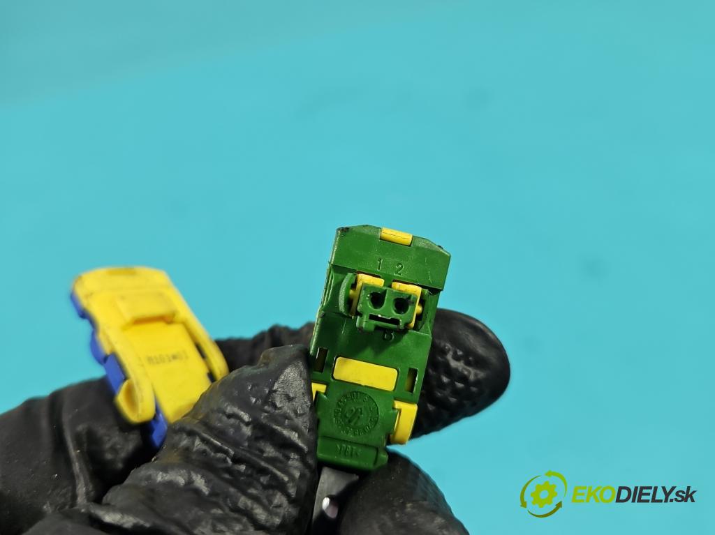 Citroen Xsara II 2000-2004 1.9d 69KM manual 51 kW 1868 cm3 5- Páska: airbag 9641413680 (Airbag)