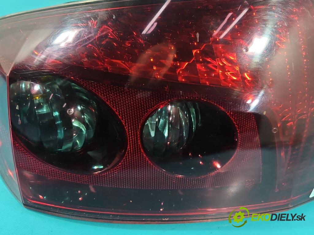 Peugeot 407 1.8 16V 116 hp manual 85 kW 1749 cm3 4- světlo zadní levé  (Klika dveří ostatní)