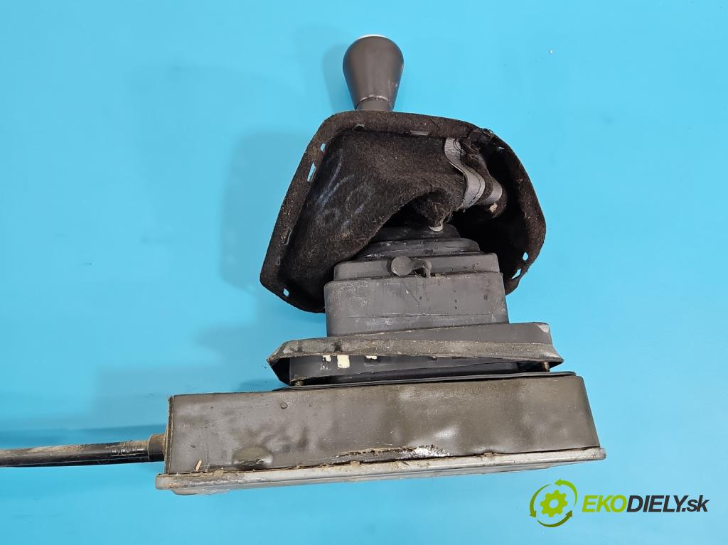 Peugeot 407 1.8 16V 116 HP manual 85 kW 1749 cm3 4- Páka: Změny: stupeň,rýchlosť 9641678680 (Rýchlostná páka (kulisa))