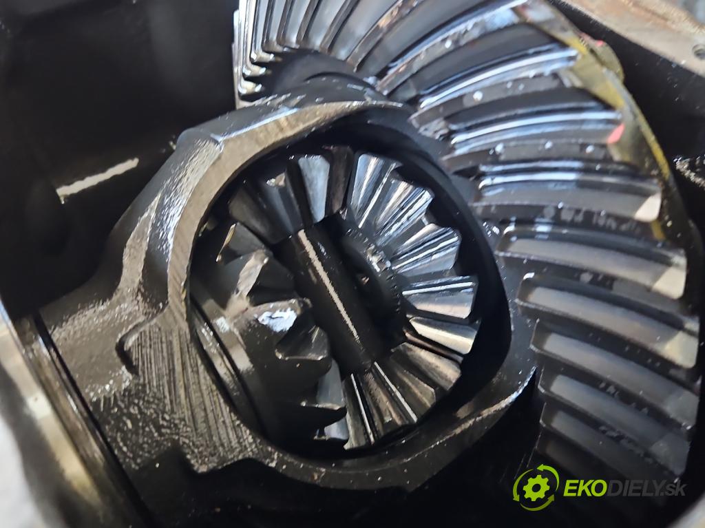 Bmw 5 E39 1996-2003 3.0d 193 hp manual 142 kW 2926 cm3 4- diferenciál zadní