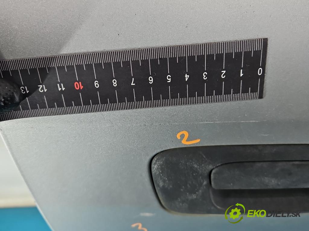 Opel Zafira A 1999-2005 2.0 DTI 101 hp manual 74 kW 1995 cm3 5- dveře zadní pravé  (Klika dveří ostatní)