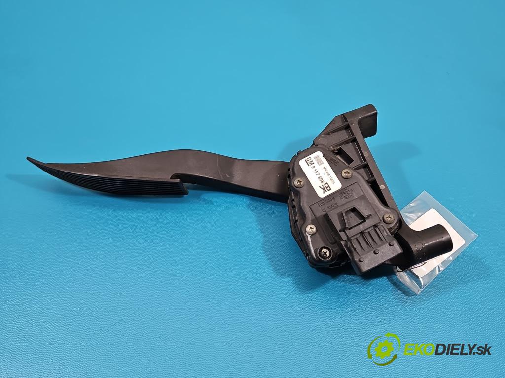Opel Astra III 2004-2014 1.6 16v 105 HP manual 77 kW 1598 cm3 5- pedal plyn potenciometr: 9157998BK