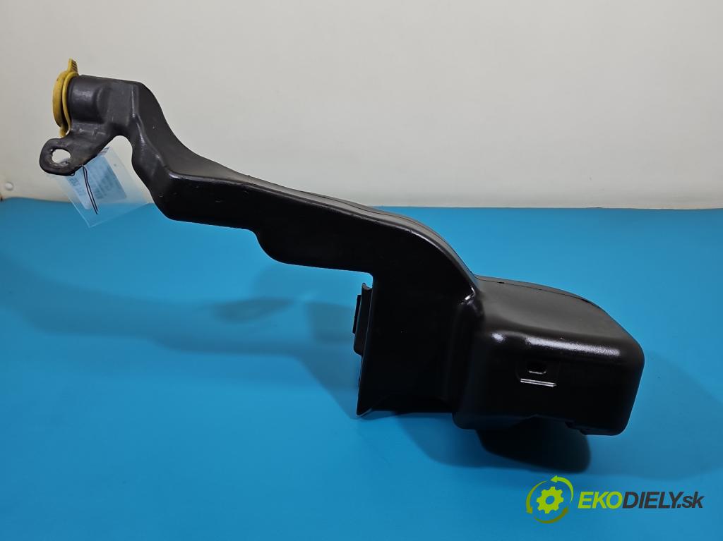 Opel Astra III 2004-2014 1.6 16v 105 HP manual 77 kW 1598 cm3 5- nádržka tekutina: ostrekovačov