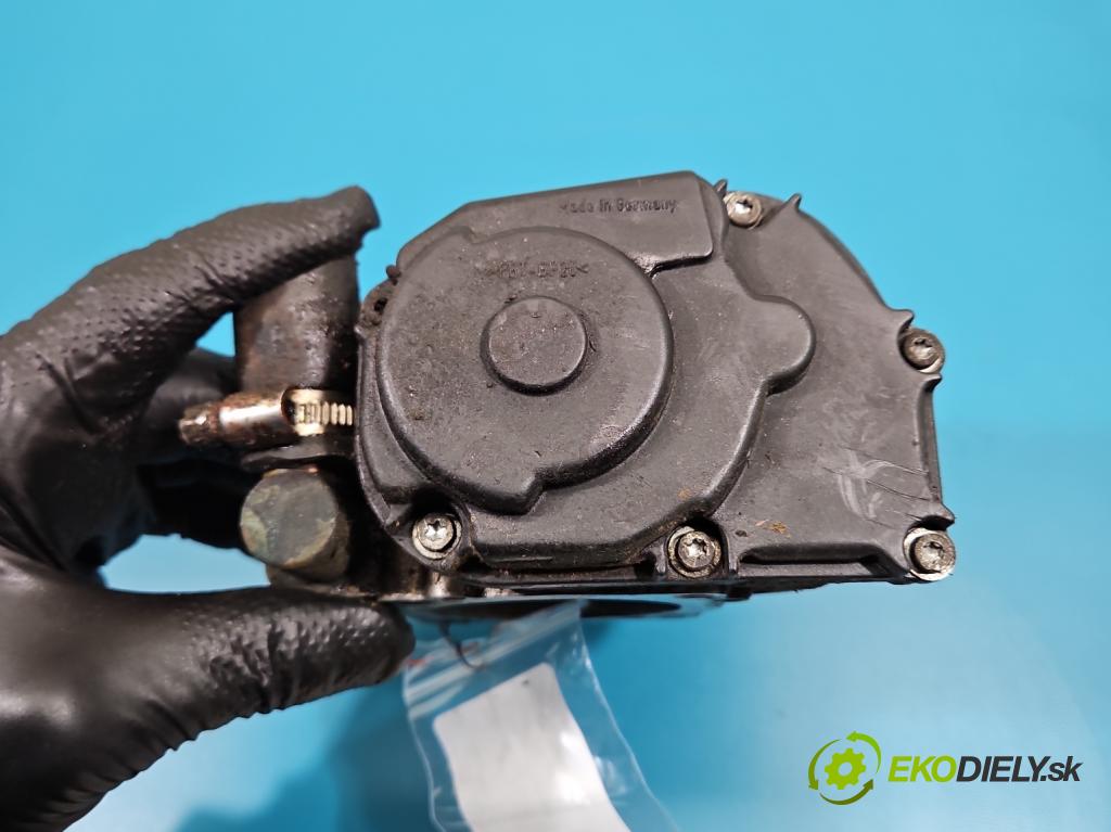 Vw Passat B5 1995-2005 1.6 8V 101 HP manual 74 kW 1596 cm3 4- klapka 058133063H (Škrtiaca klapka)