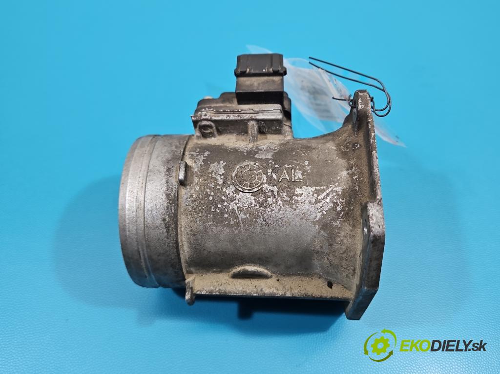 Vw Passat B5 1995-2005 1.6 8V 101 HP manual 74 kW 1596 cm3 4- průtokoměr: 037906461B (Váha vzduchu)