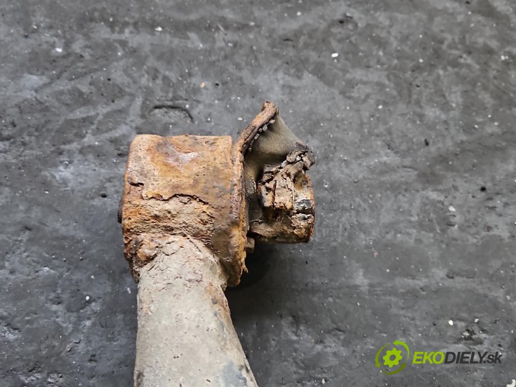 Toyota Corolla E12 2001-2009 1.8 VVTI usa 135 hp manual 99 kW 1794 cm3 4- zadní výztuha  (Zadní výztuha)