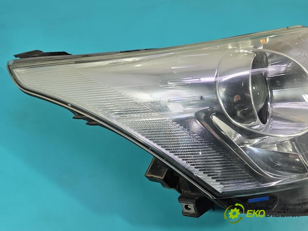 Toyota Avensis III T27 2009-2018 2.0 D4D 126 HP manual 93 kW 1998 cm3 4- Reflektor: pravý  (Svetlo predné pravé)