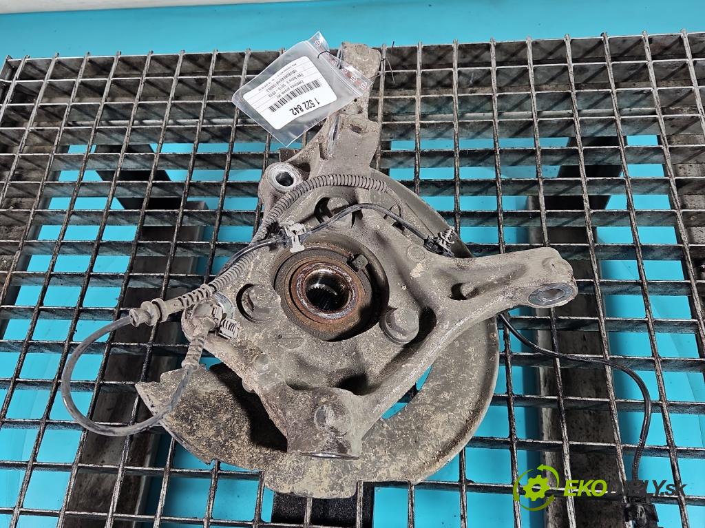 Opel Astra V  2015-2022 1.6 CDTI 110 HP manual 81 kW 1598 cm3 5- náboj pravé  (Náboj kolesa)