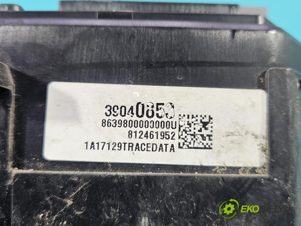 Opel Astra V  2015-2022 1.6 CDTI 110 HP manual 81 kW 1598 cm3 5- skrinka poistka 39040853 (Poistková skrinka)