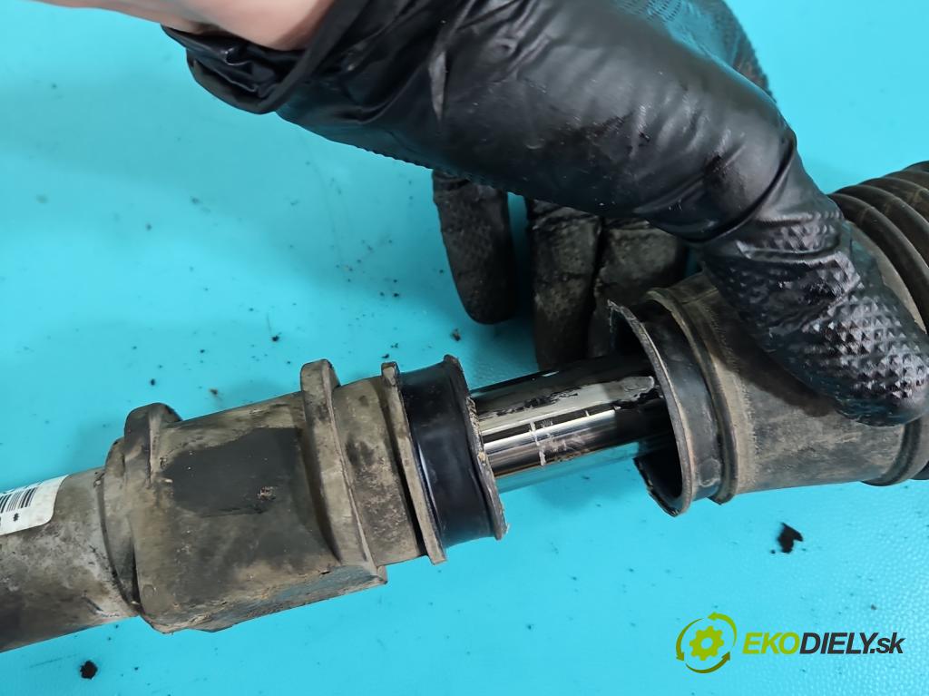 Suzuki Splash 1.3 DDIS 75 hp manual 55 kW 1248 cm3 5- řízení volant 73K8