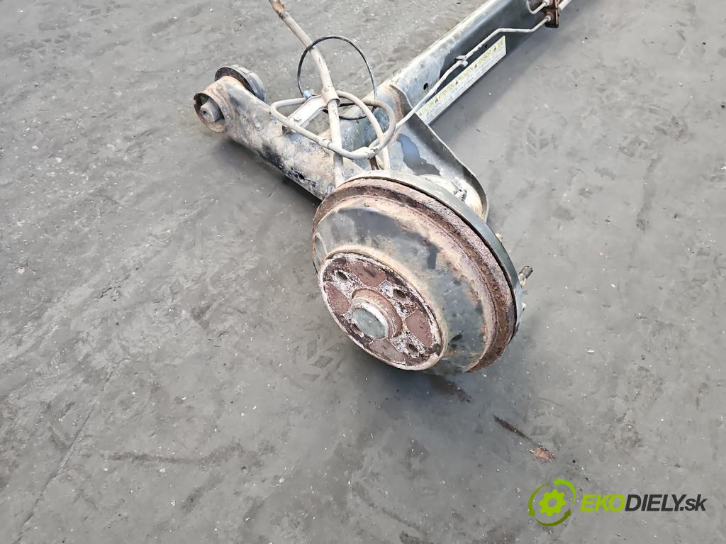 Suzuki Splash 1.3 DDIS 75 hp manual 55 kW 1248 cm3 5- zadní výztuha  (Zadní výztuha)