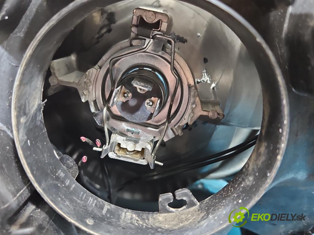 Suzuki Splash 1.3 DDIS 75 HP manual 55 kW 1248 cm3 5- Reflektor: pravý 35100-51K00 (Svetlo predné pravé)