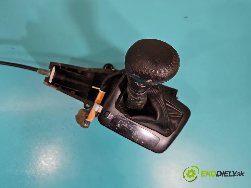 Toyota Land Cruiser J120 2002-2010 3.0 D4D 166 HP automatic 122 kW 2982 cm3 5- Páka: Změny: stupeň,rýchlosť  (Rýchlostná páka (kulisa))