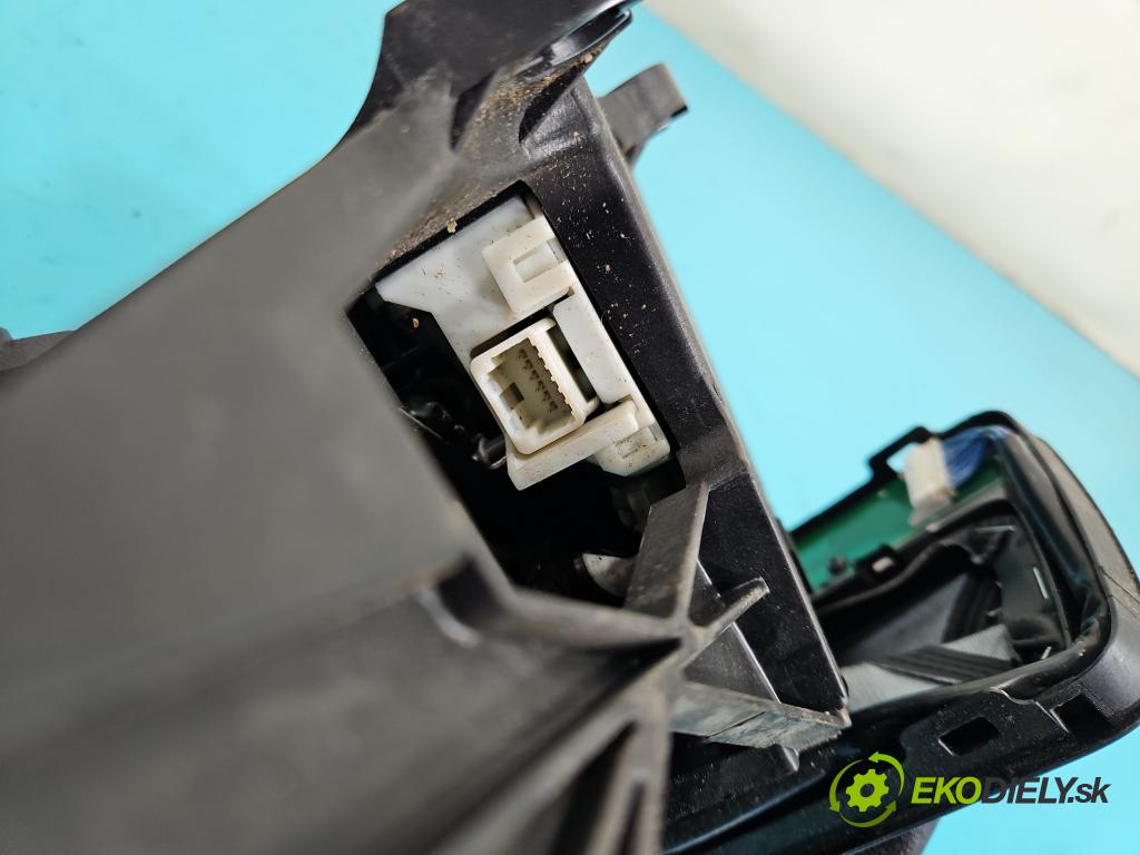 Toyota Land Cruiser J120 2002-2010 3.0 D4D 166 HP automatic 122 kW 2982 cm3 5- Páka: Změny: stupeň,rýchlosť  (Rýchlostná páka (kulisa))