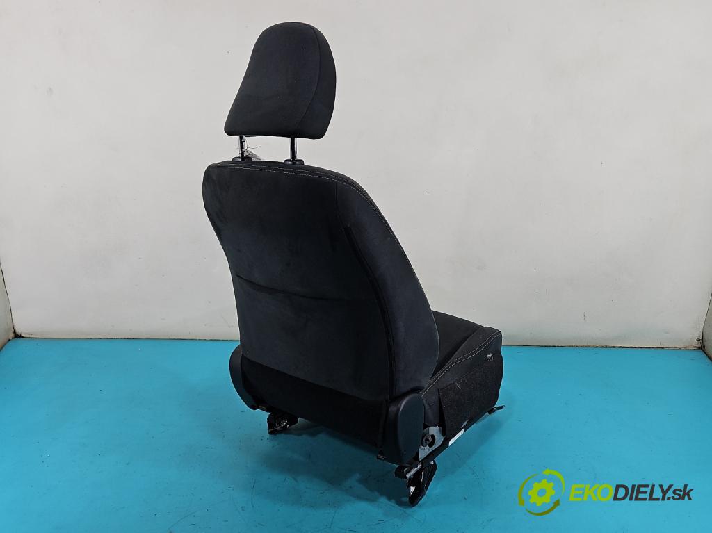 Lexus CT 2010-2022 1.8 VVTI 99 HP automatic 73 kW 1798 cm3 5- Sedačka ľavý  (Sedadlo)