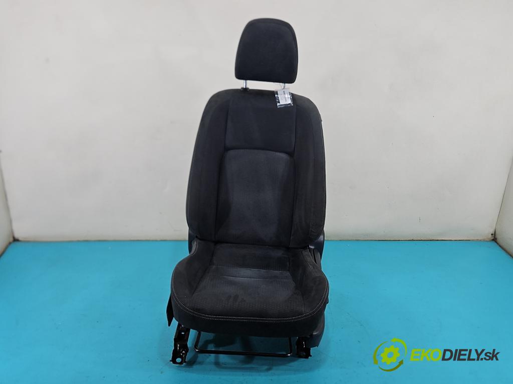 Lexus CT 2010-2022 1.8 VVTI 99 HP automatic 73 kW 1798 cm3 5- Sedačka ľavý  (Sedadlo)