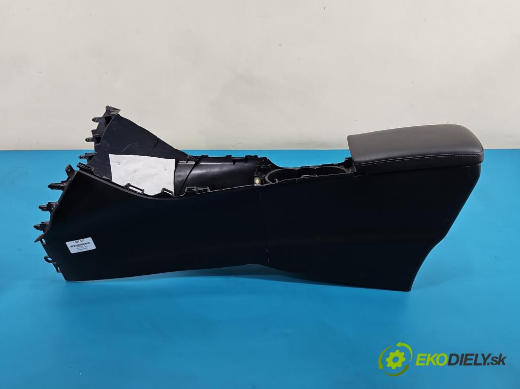 Lexus CT 2010-2022 1.8 VVTI 99 HP automatic 73 kW 1798 cm3 5- operadlo 58811-76011 (Lakťová opierka)