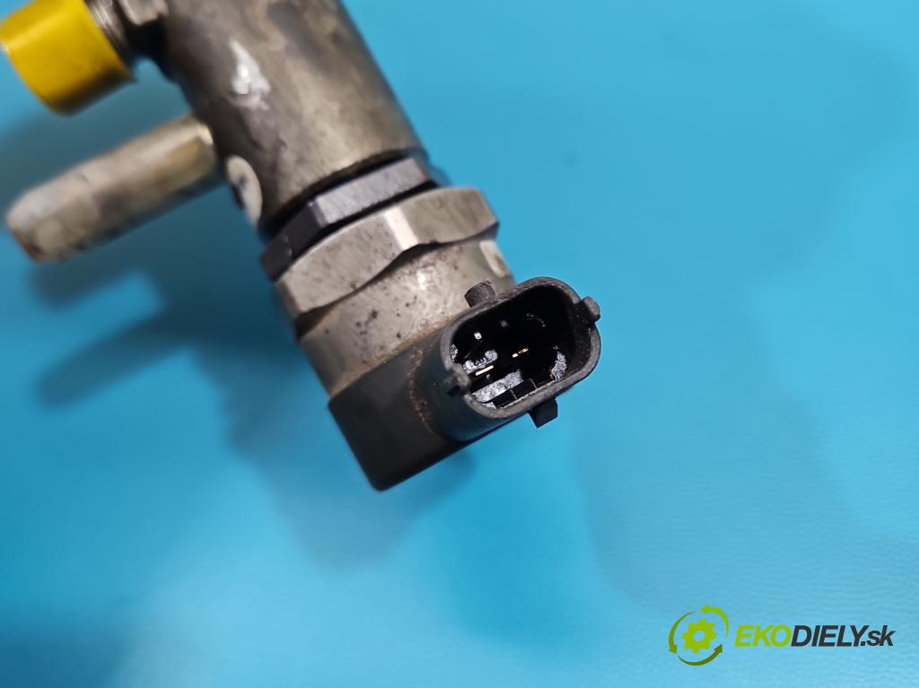 Suzuki Splash 1.3 DDIS 75 HP manual 55 kW 1248 cm3 5- lišta vstrekovacia 0445214086 (Vstrekovacia lišta)