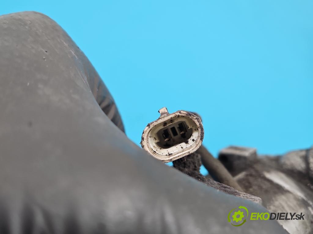 Suzuki Splash 1.3 DDIS 75 HP manual 55 kW 1248 cm3 5- Kompresor: klimatizácie 13106850 (Kompresor klimatizácie)