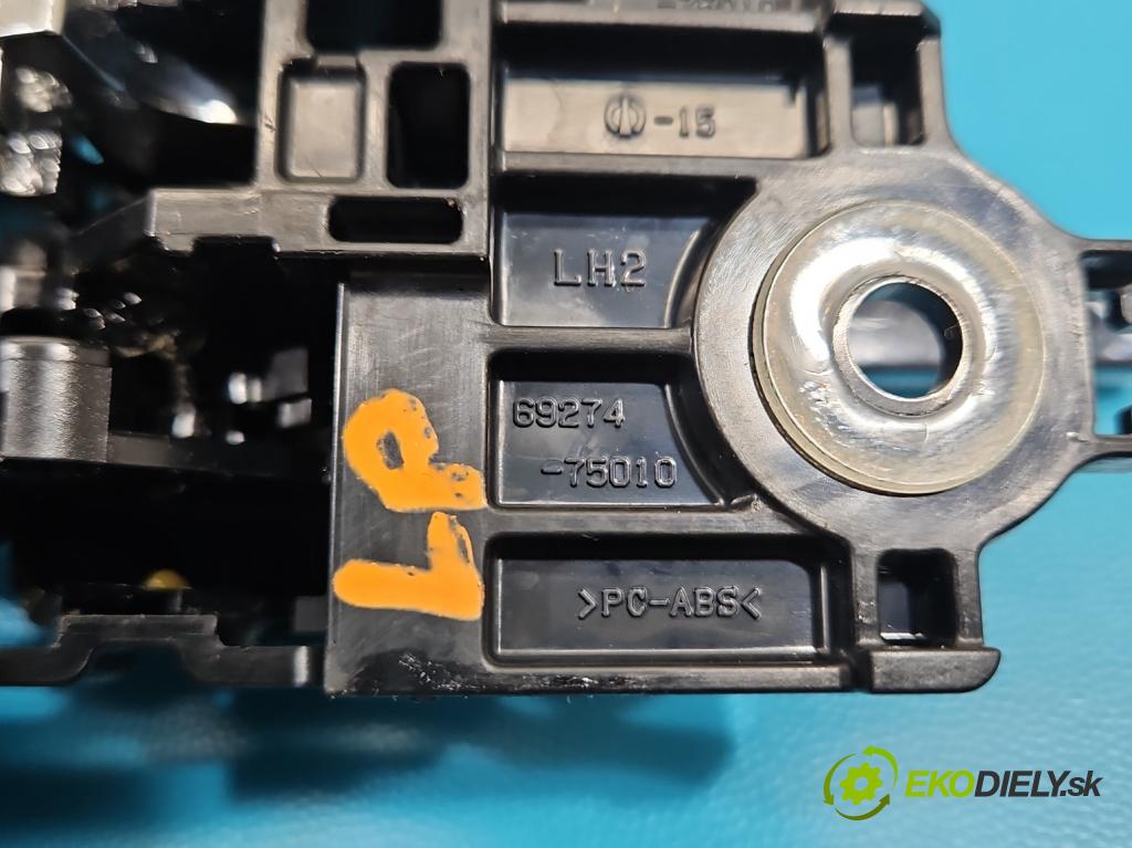 Lexus CT 2010-2022 1.8 VVTI 99 HP automatic 73 kW 1798 cm3 5- rukoväť uvnitř: predné ľavé 69206-75010