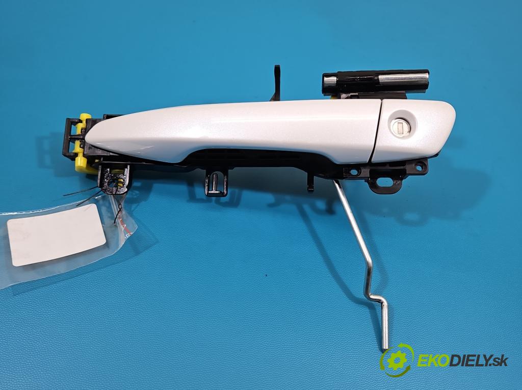 Lexus CT 2010-2022 1.8 VVTI 99 hp automatic 73 kW 1798 cm3 5- klika přední levé  (Vnější přední levá klika dveří)