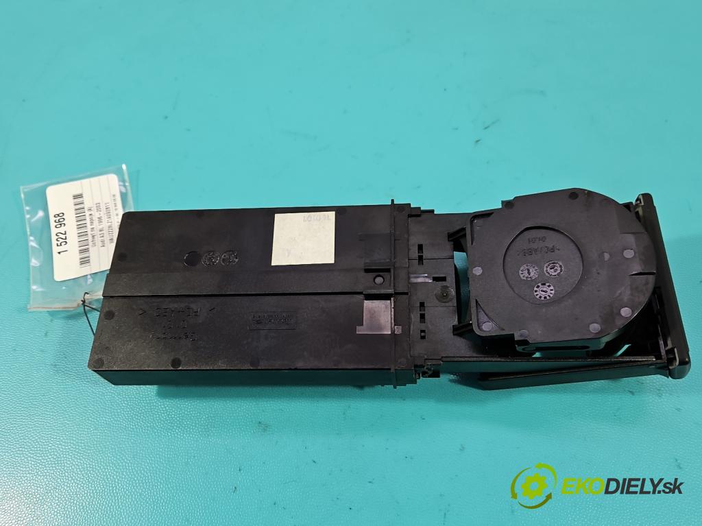 Audi A3 8L 1996-2003 1.6 SR 102 HP manual 75 kW 1595 cm3 3- Rukojeť: na nápoje: 8L0862534C (Držiak (úchyt) na nápoje)