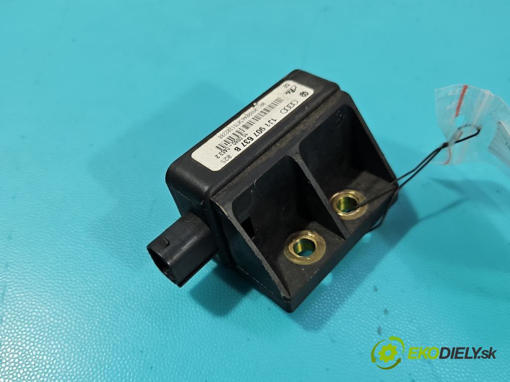 Audi A3 8L 1996-2003 1.6 SR 102 HP manual 75 kW 1595 cm3 3- snímač ESP 1J0907657B